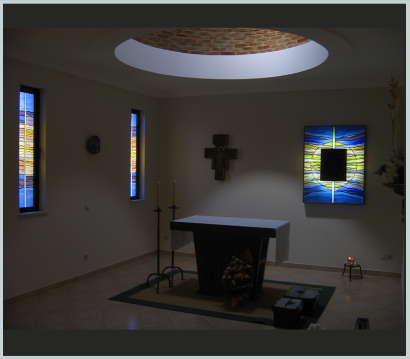 vitral religioso, vitrais religiosos, vitral gotico, vitrais goticos, restauro vitral religioso 